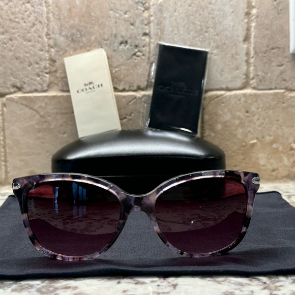 Brand NWOT COACH HC8132 L109 Sunglasses 🕶️ - Picture 2 of 16